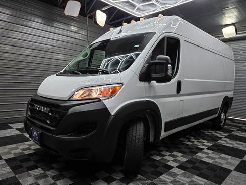 Used 2023 RAM ProMaster 2500 FWD image 30