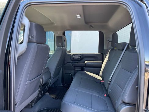 Used 2022 Chevrolet Silverado 2500 Custom w/ Custom Convenience Package AWD/4WD image 27