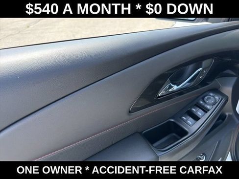 Used 2023 Chevrolet Traverse RS AWD/4WD image 12