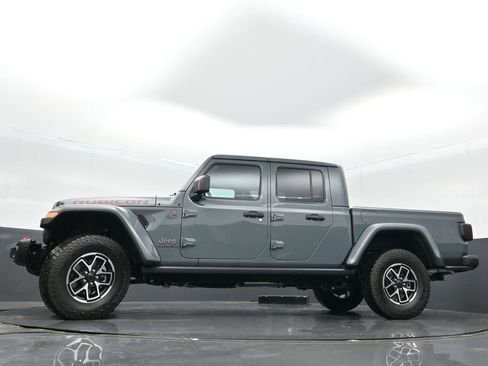 New 2025 Jeep Gladiator Rubicon image 11