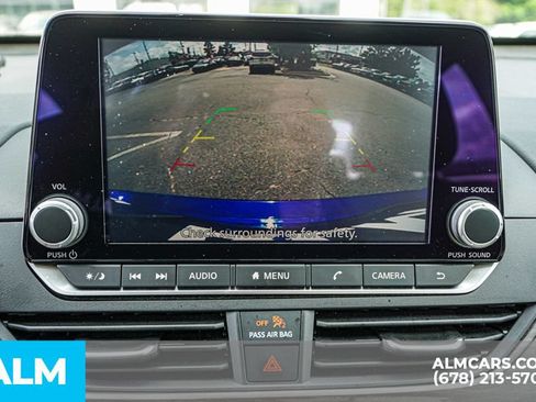 Used 2025 Nissan Altima 2.5 SV FWD image 35