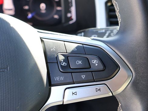 Used 2022 Volkswagen Atlas Cross Sport SE w/ Panoramic Sunroof Package image 48