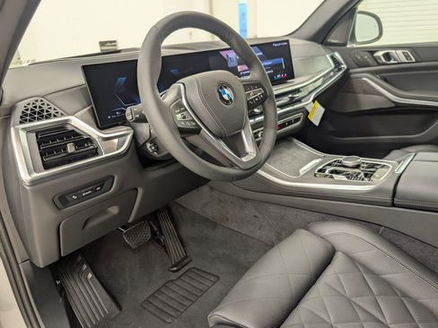 Used 2026 BMW X5 xDrive40i w/ Climate Comfort Package AWD/4WD image 4