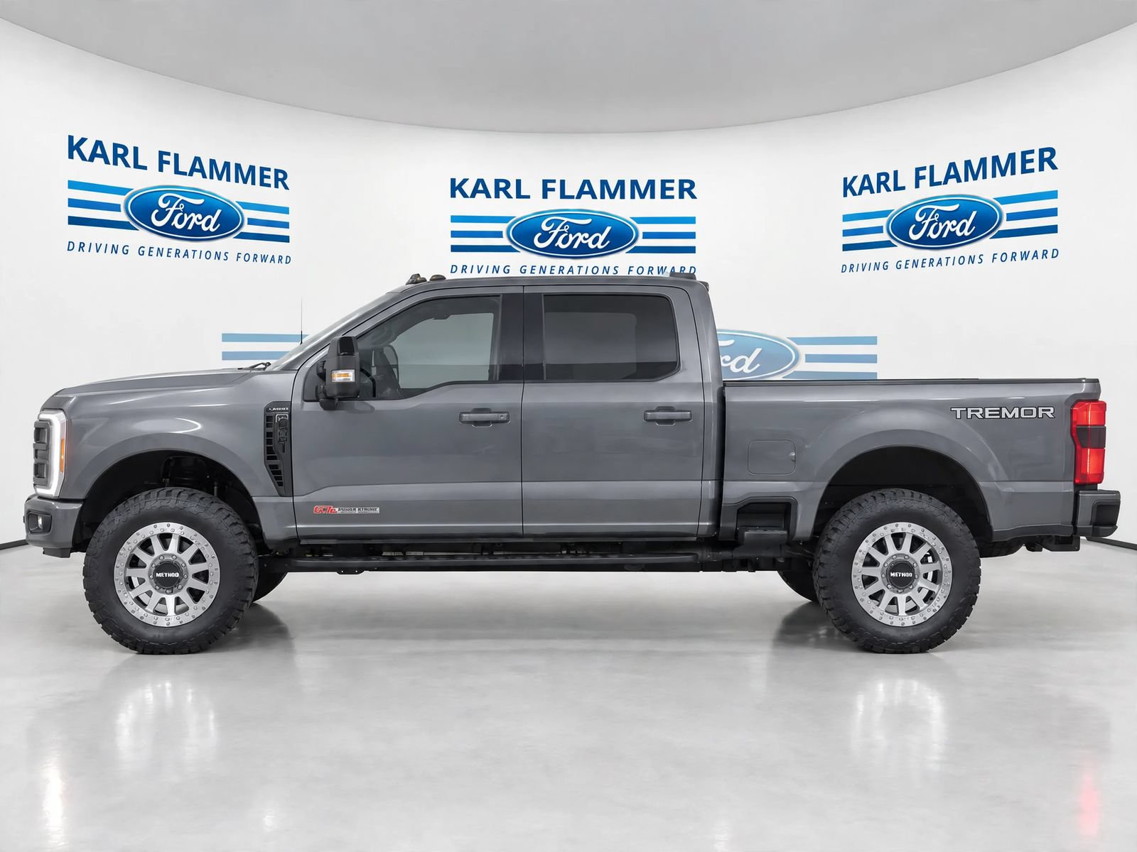 Certified 2024 Ford F250 Lariat w/ Lariat Ultimate Package AWD/4WD image 6