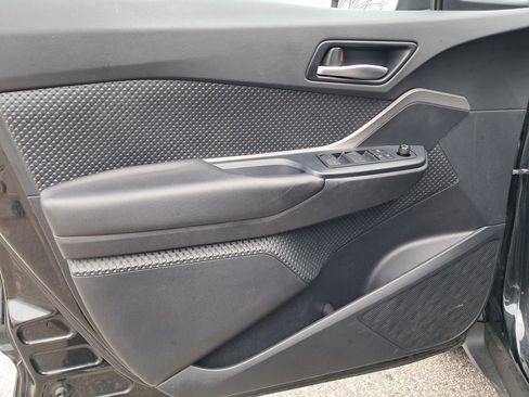 Used 2020 Toyota C-HR LE image 9