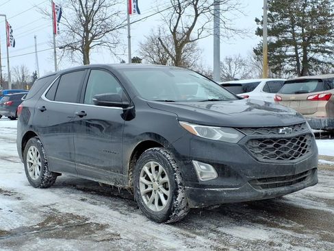 Used 2018 Chevrolet Equinox LT image 3