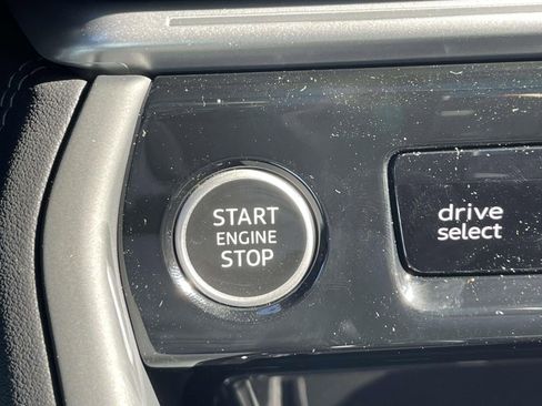 New 2025 Audi Q5 Premium Plus image 25