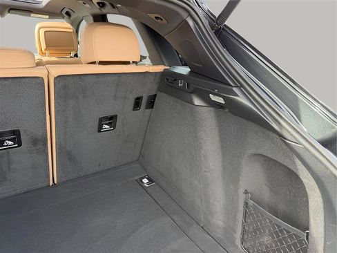 Used 2021 Porsche Macan S image 55