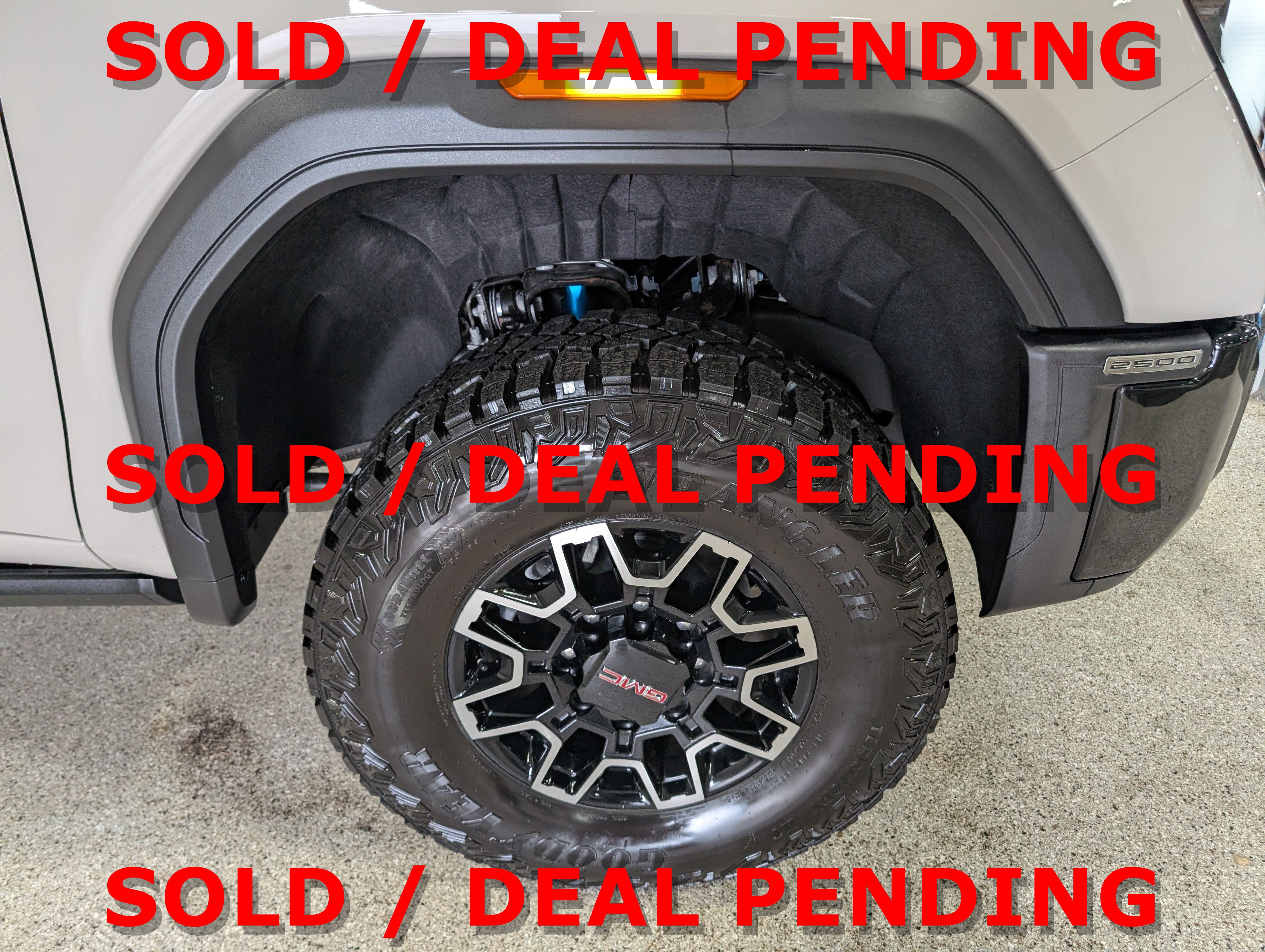 Used 2026 GMC Sierra 2500 AT4X AWD/4WD image 14