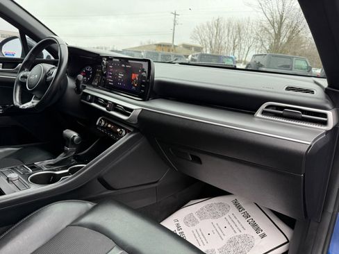 Used 2023 Kia K5 GT-Line image 12