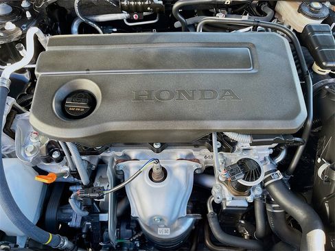 Used 2025 Honda Civic Sport image 29