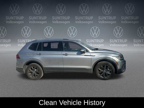 Used 2024 Volkswagen Tiguan SE FWD image 4