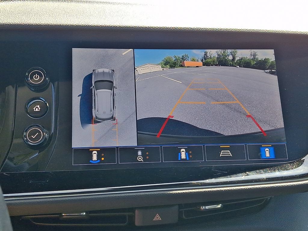 Used 2021 Buick Envision Avenir w/ Technology Package II AWD/4WD image 20