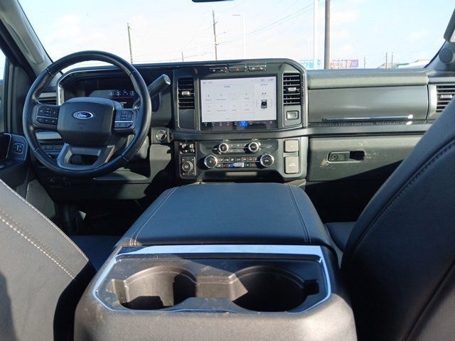 Used 2023 Ford F250 Lariat w/ Sport Appearance Package AWD/4WD image 13