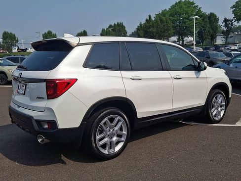 Used 2024 Honda Passport EX-L image 6