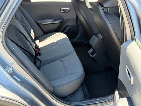 Used 2025 Kia K4 FWD image 21