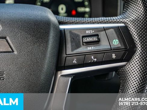 Used 2023 Mitsubishi Outlander SEL image 32