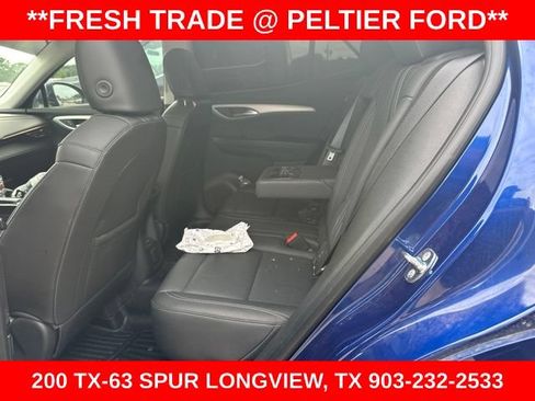 Used 2025 Buick Envision Avenir AWD/4WD image 19