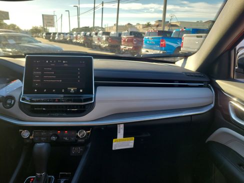 New 2026 Jeep Compass Limited image 9