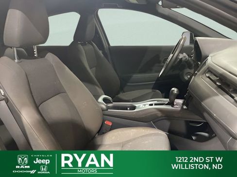 Used 2022 Honda HR-V Sport image 25