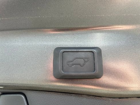 Used 2023 Toyota RAV4 Limited AWD/4WD image 12
