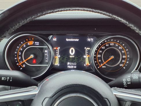 Used 2021 Jeep Wrangler Unlimited Sahara AWD/4WD image 17