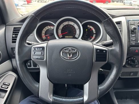 Used 2013 Toyota Tacoma 4x4 Access Cab V6 image 14