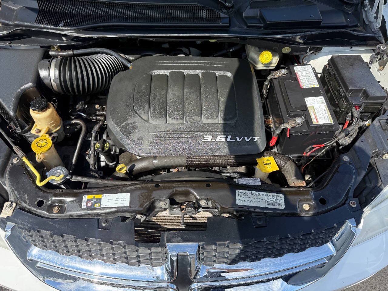 Used 2015 Dodge Grand Caravan SXT w/ Security Group FWD image 37