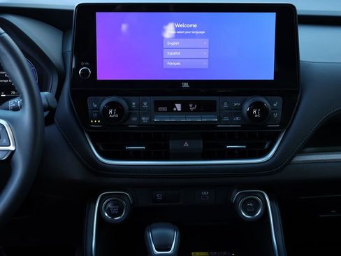 Used 2025 Toyota Grand Highlander FWD image 33