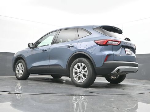 Used 2025 Ford Escape Active AWD/4WD image 48