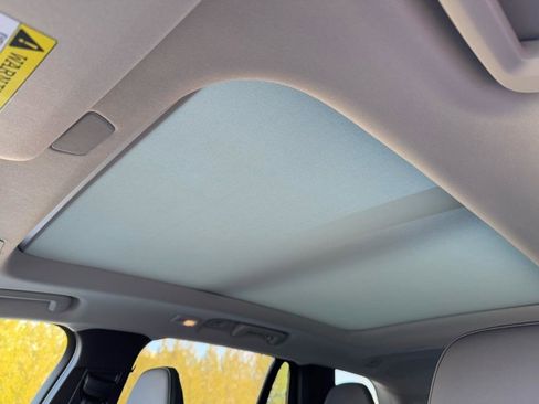 New 2025 Volvo XC90 B5 Plus image 20