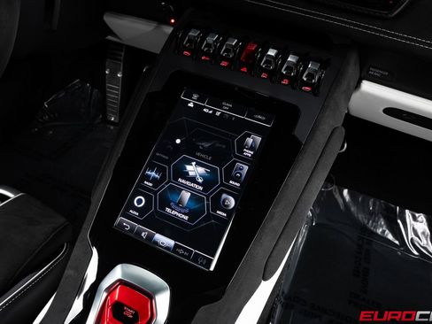 Used 2023 Lamborghini Huracan Tecnica image 33