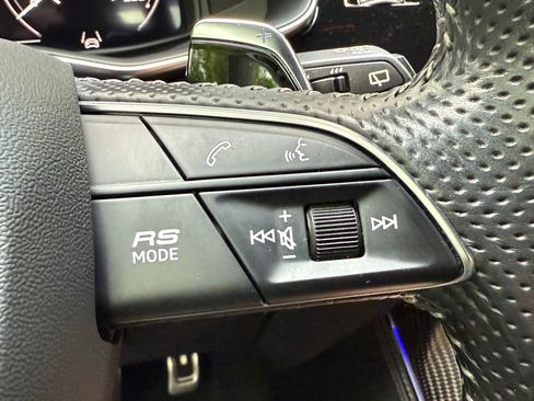 Used 2021 Audi RS Q8 image 16