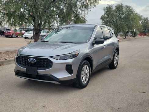 Used 2024 Ford Escape Active w/ Tech Pack #1 FWD image 5