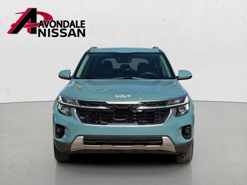 Used 2024 Kia Seltos EX FWD image 4