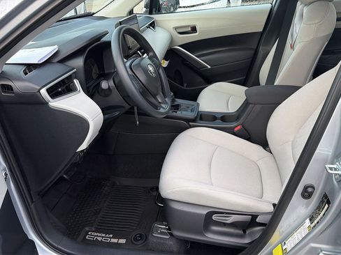 New 2026 Toyota Corolla Cross L FWD image 10