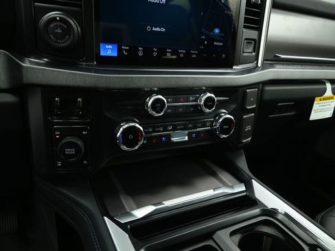 New 2026 Ford F250 Platinum image 14