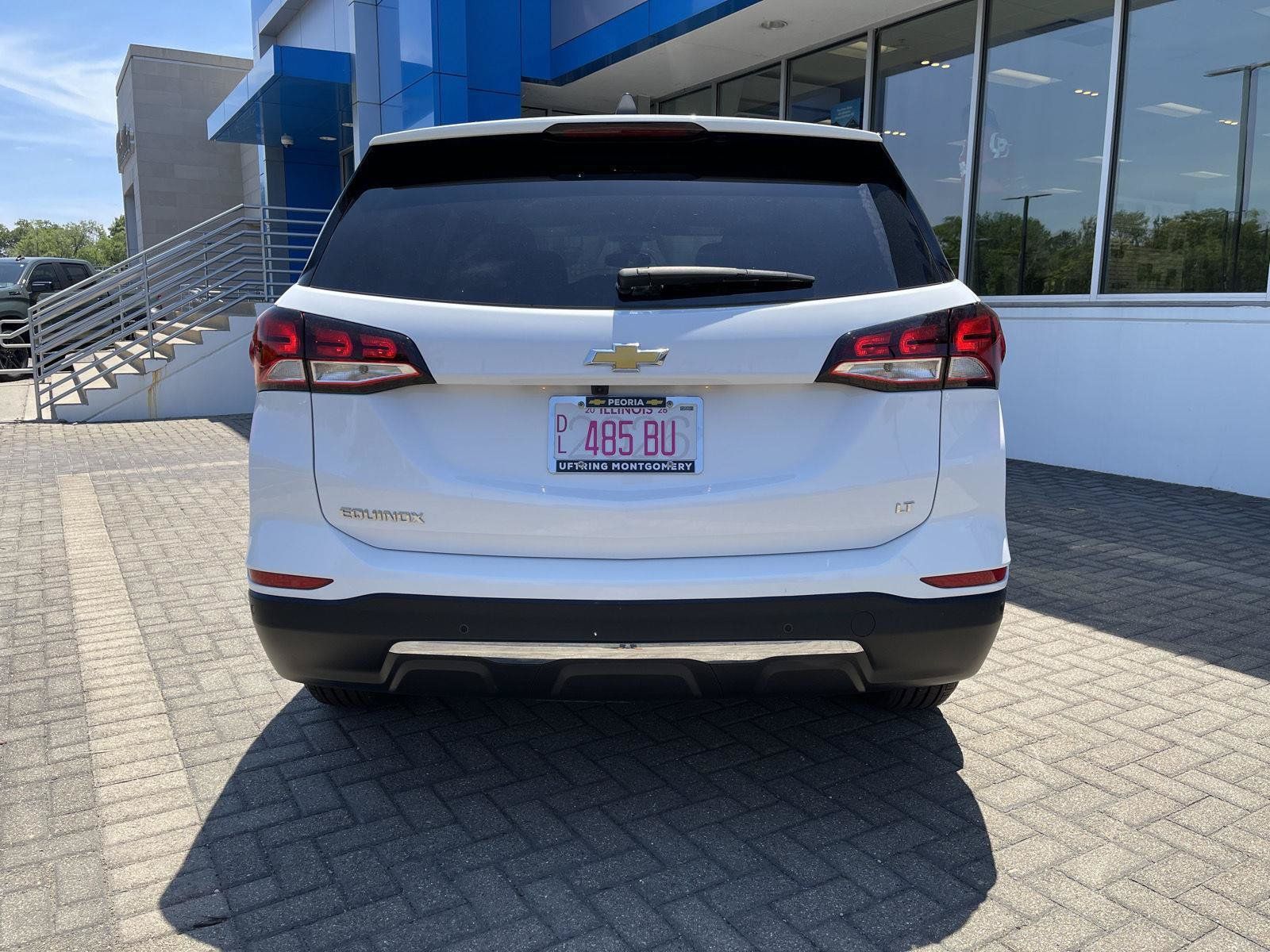 Used 2024 Chevrolet Equinox LT w/ LPO, Floor Liner Package FWD image 4