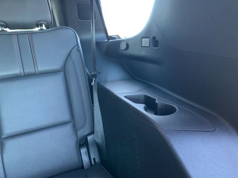 Used 2022 Chevrolet Tahoe RST w/ Luxury Package image 19