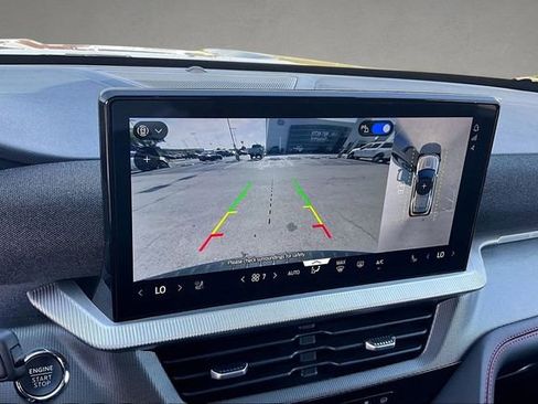 Certified 2025 Ford Explorer ST-Line w/ ST-Line Street Pack AWD/4WD image 18