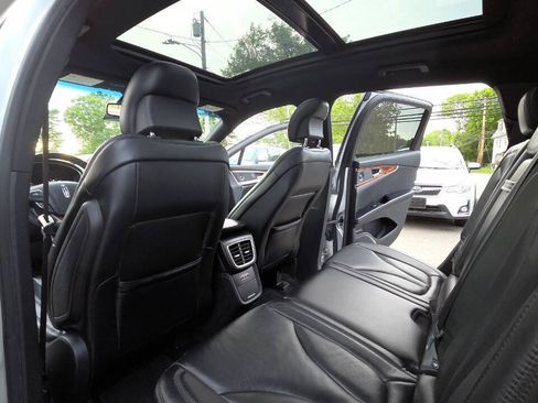 Used 2016 Lincoln MKX Select w/ Select Plus Package AWD/4WD image 37
