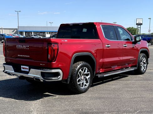 Used 2023 GMC Sierra 1500 SLT w/ SLT Premium Package AWD/4WD image 3
