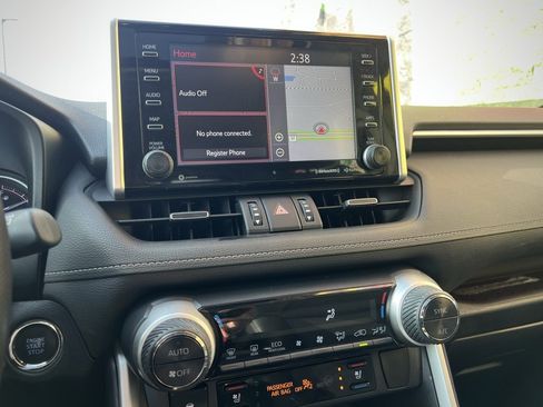 Used 2019 Toyota RAV4 Limited w/ Cold Weather Package image 36