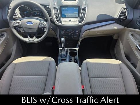 Used 2017 Ford Escape SE w/ Equipment Group 201A FWD image 16