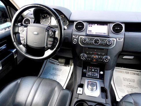 Used 2016 Land Rover LR4 HSE Silver Edition image 10