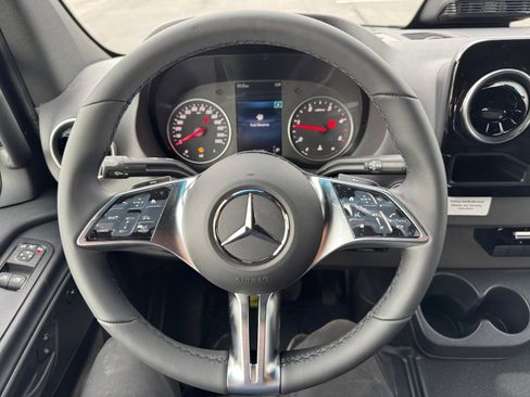 New 2026 Mercedes-Benz Sprinter 2500 image 9