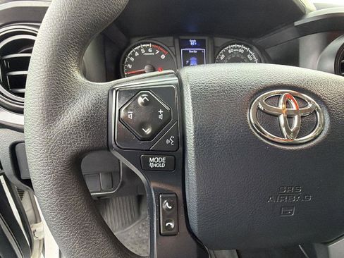 Used 2020 Toyota Tacoma SR AWD/4WD image 23
