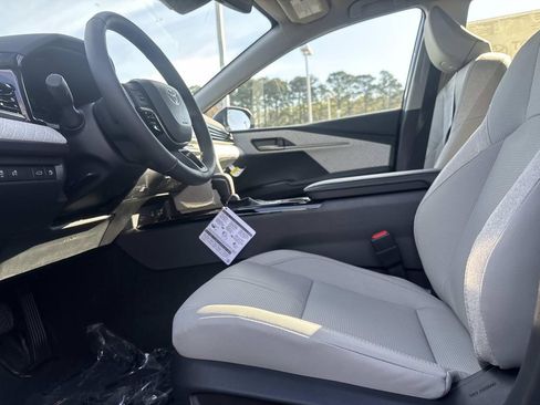 New 2026 Toyota Camry XLE image 28