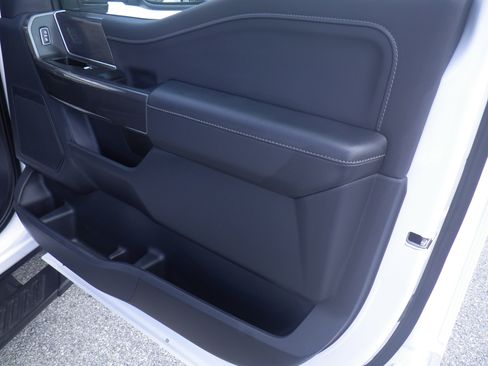 Certified 2022 Ford F150 XLT w/ Equipment Group 302A High image 28