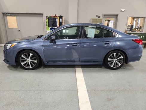 Used 2016 Subaru Legacy 2.5i Limited image 1